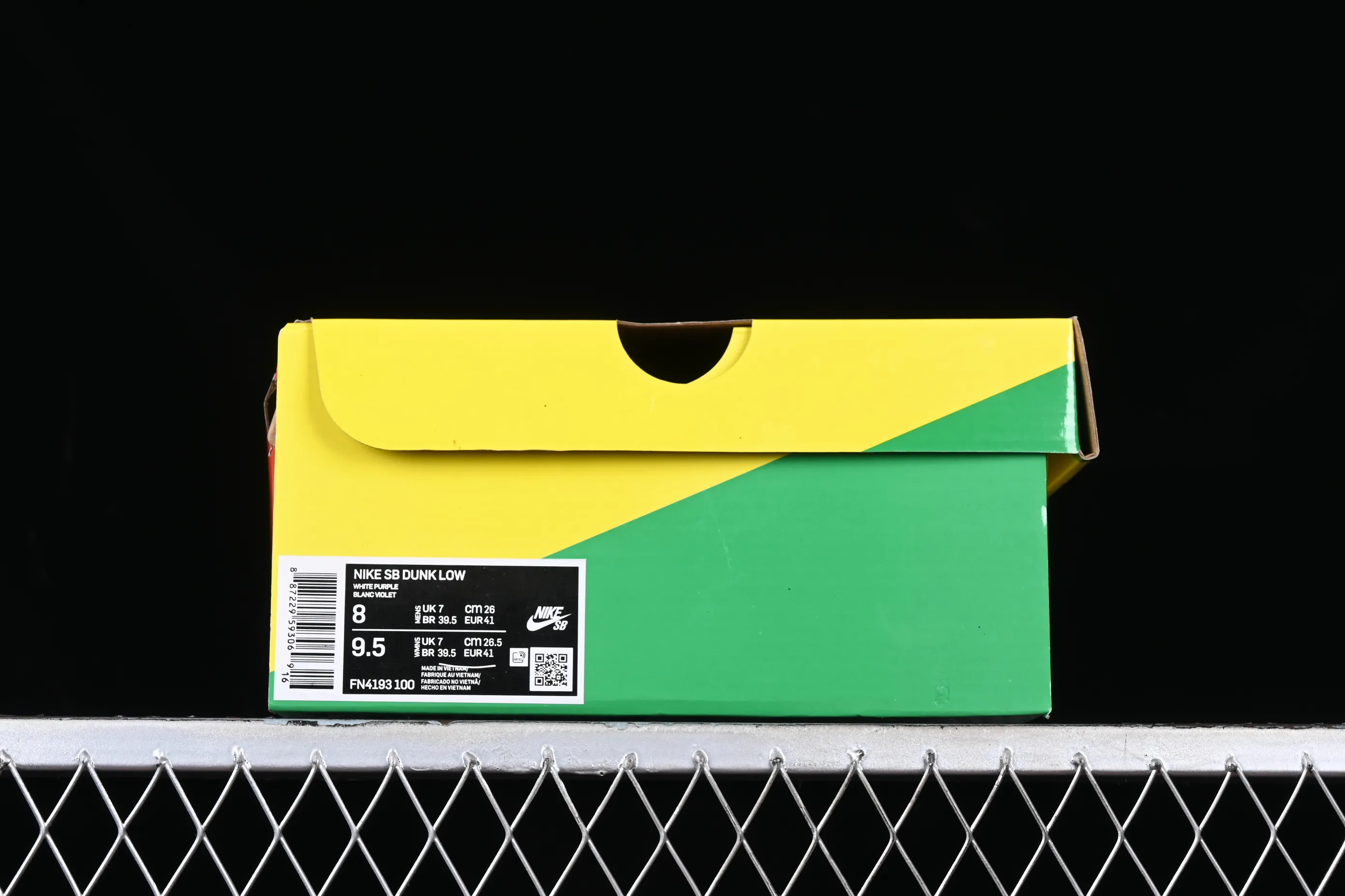 All Categories Nk SB Dunk Series Nk SB Dunk Low Low-top sneakers Crenshaw Skate Club x Nk SB Dunk Low joint model SB low-top sports and leisure sneakers FN4193-100